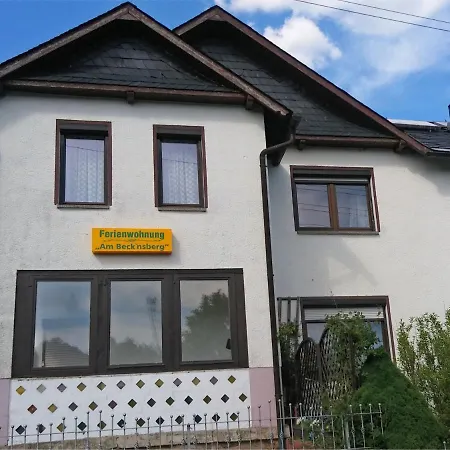 Flat Near The Tannenbergsthal Apartment *